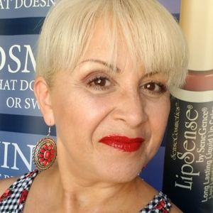 Meet your Posher, Marilyn